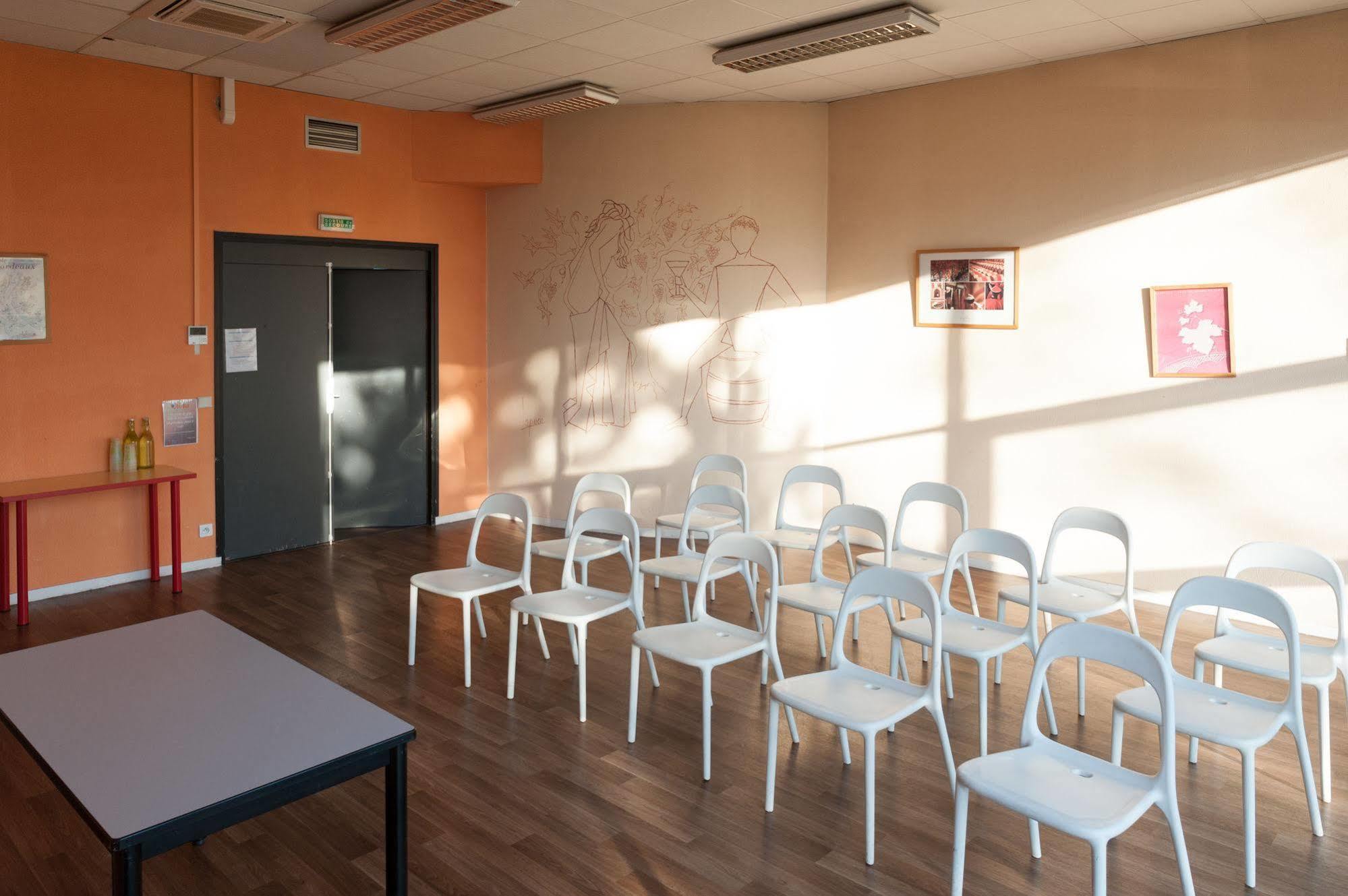 Auberge De Jeunesse Hi Bordeaux-Blanquefort - Ex Otellia المظهر الخارجي الصورة